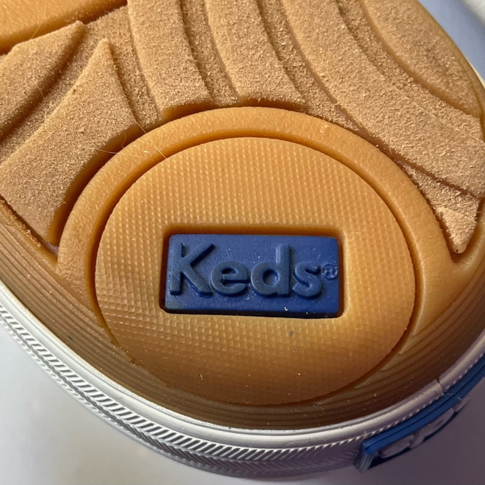 NWT Keds Vegan Leatherette Sneakers in White - Picture 5 of 6